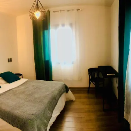 Bed & Breakfast Les De La Bourse